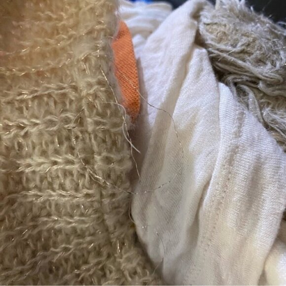 Steve Madden Knit Infinity Scarf Beige Metallic OS - Picture 4 of 4